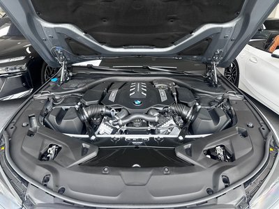 2025 BMW 8 SERIES 照片 8