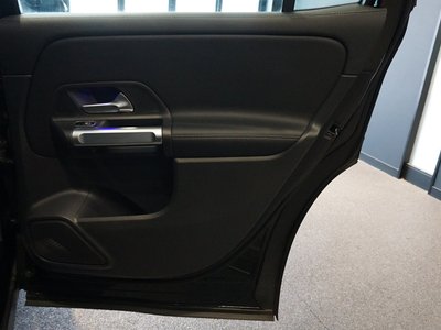 صورة مصغرة 40 لـ 2024 Mercedes-BENZ GLB