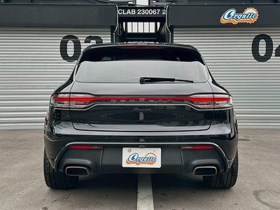 PORSCHE MACAN - 5