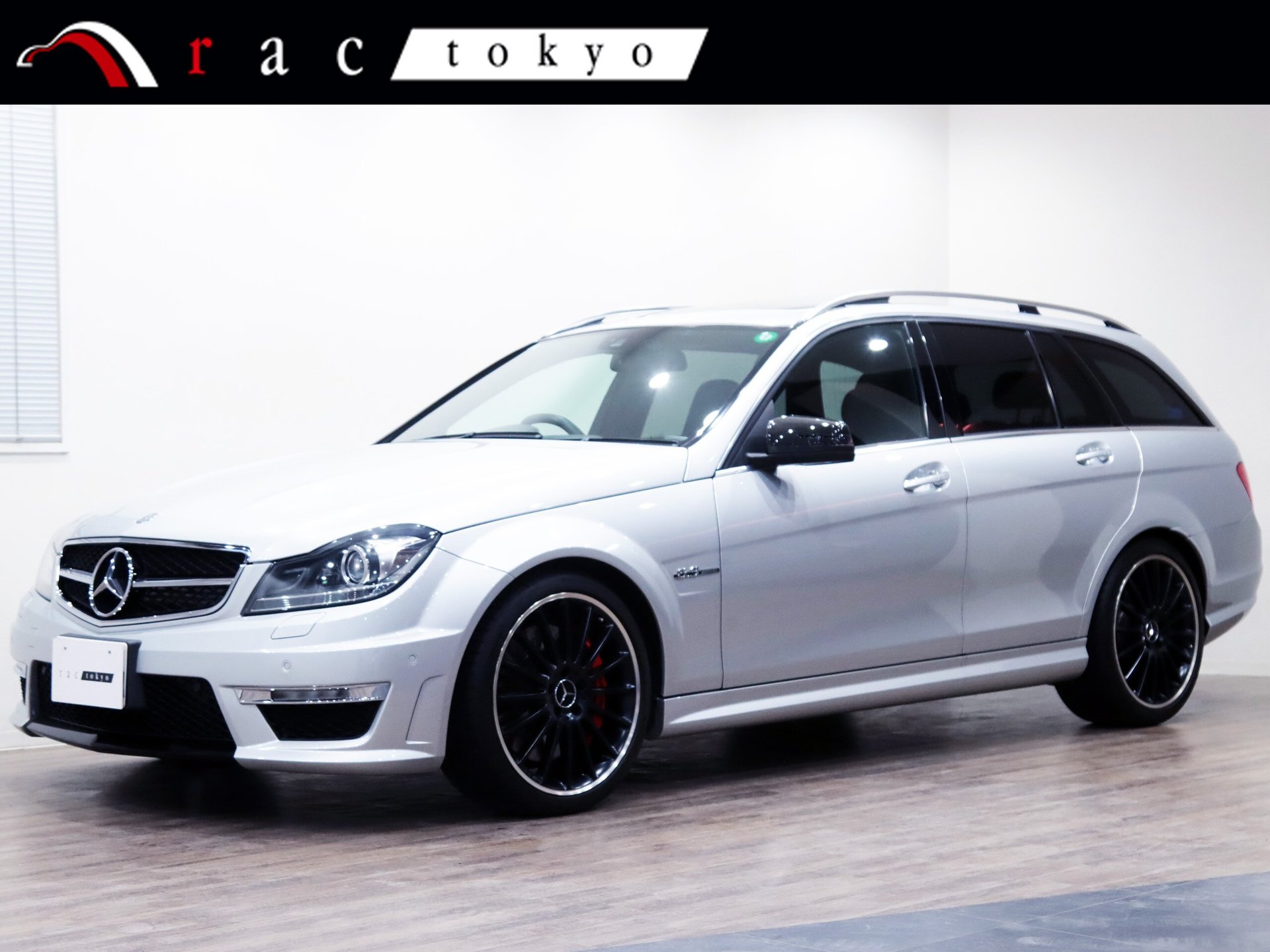 MERCEDES-BENZ C-CLASS AMG - View 1
