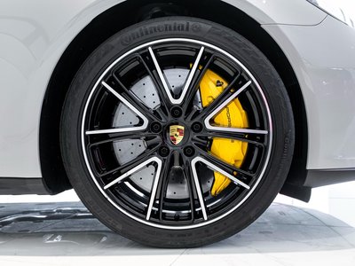 PORSCHE PANAMERA - 8