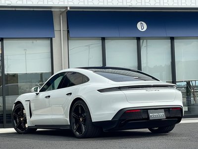 2023 Porsche TAYCAN — фото 10