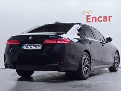 BMW 5 SERIES - 4