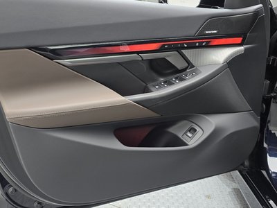 2025 BMW 5 SERIES — миниатюра 14