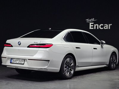 صورة 4 لـ 2022 BMW 7 SERIES