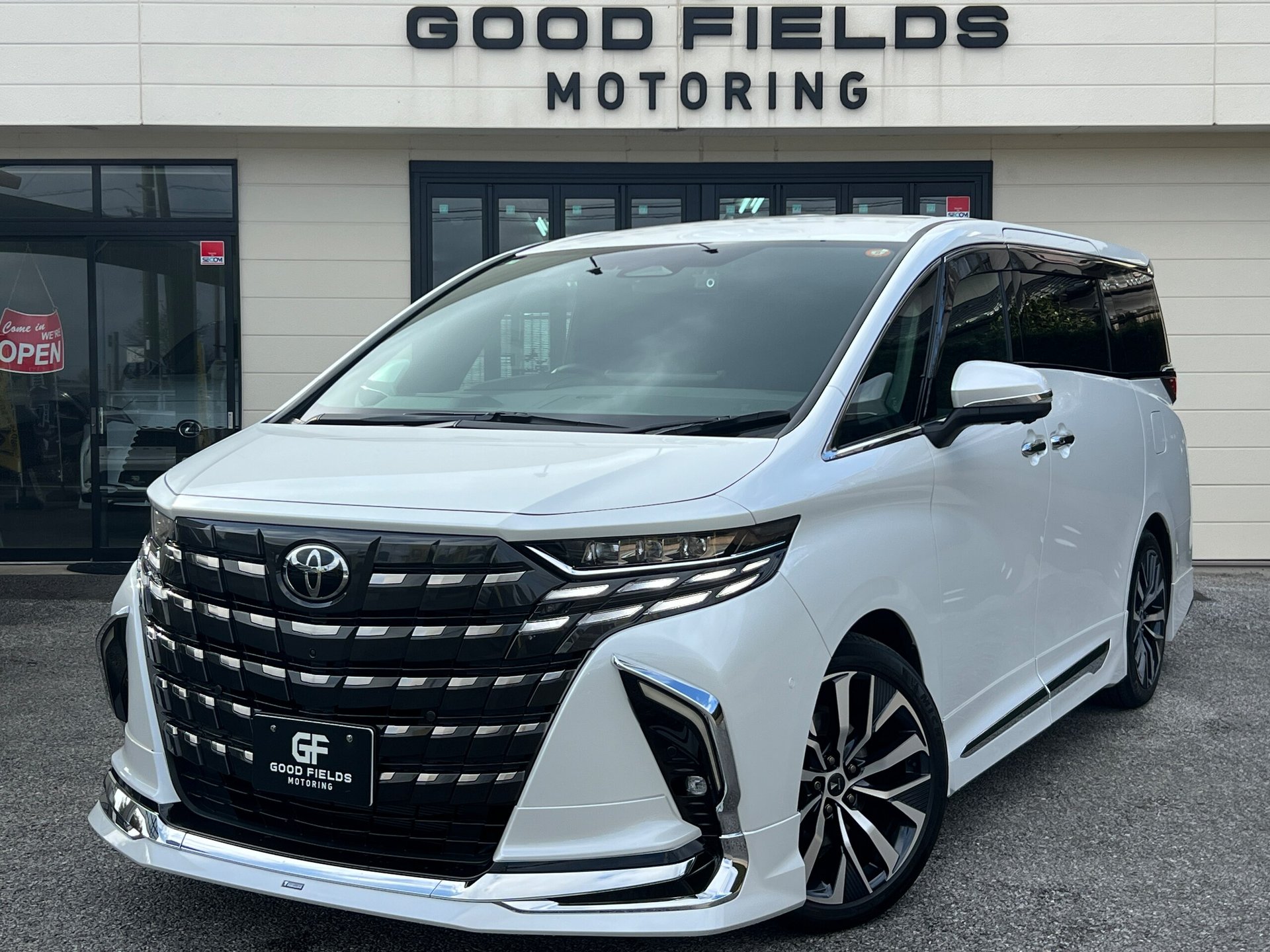 TOYOTA ALPHARD - View 1