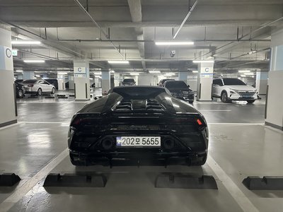 LAMBORGHINI HURACAN - 3