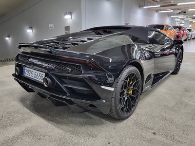 LAMBORGHINI HURACAN - 4