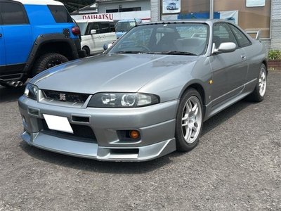 NISSAN SKYLINE GT-R