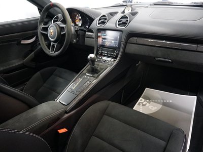 2023 Porsche 718 photo 8