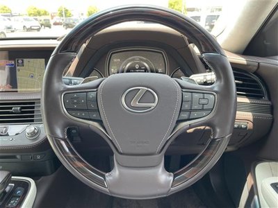 LEXUS LS - 8