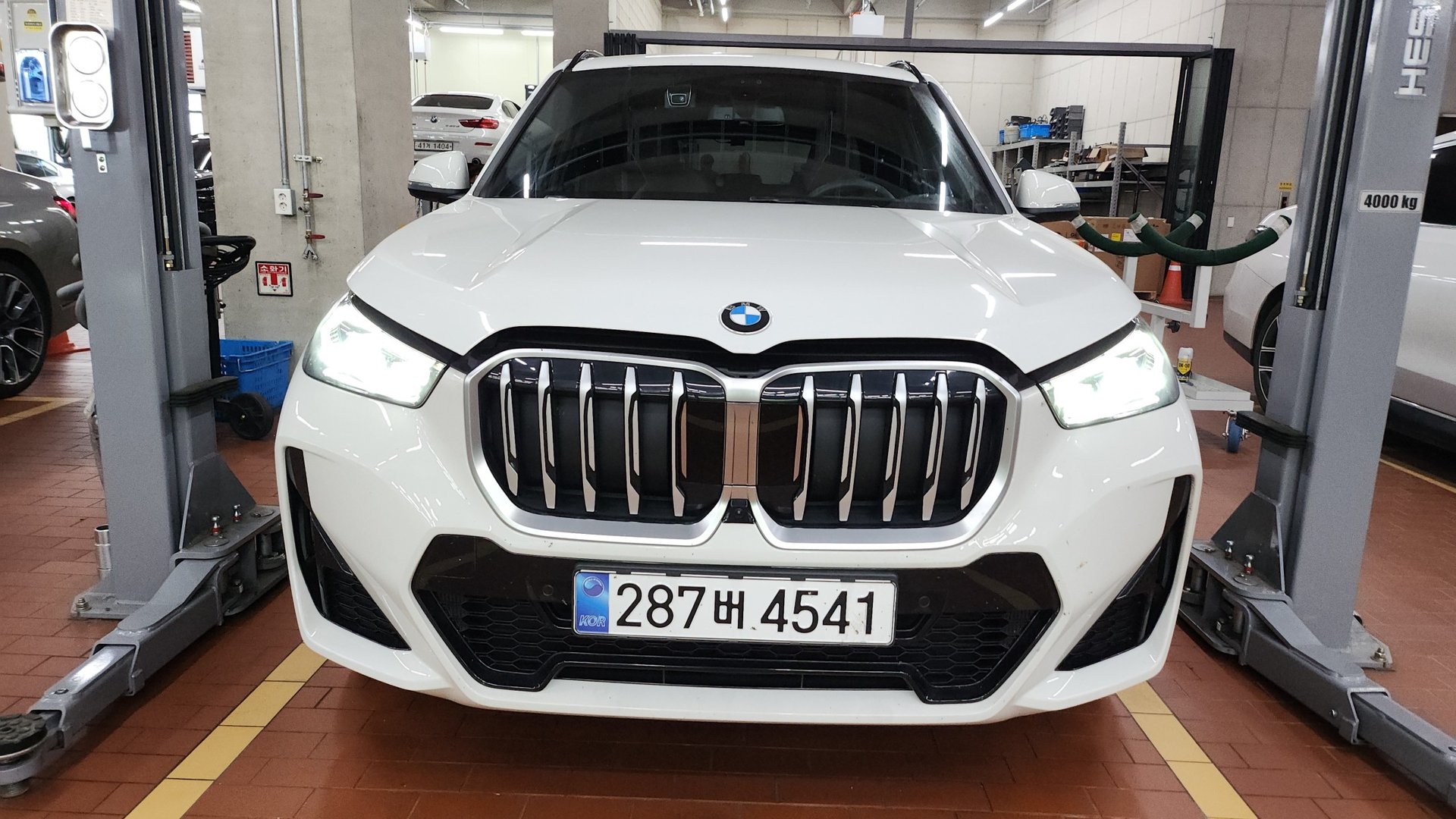 BMW X1 - View 1