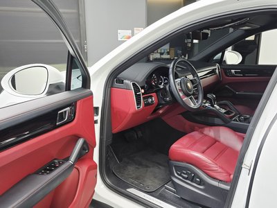 PORSCHE CAYENNE - 10