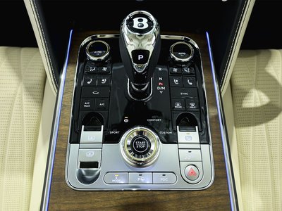 2023 Bentley FLYING SPUR — миниатюра 25