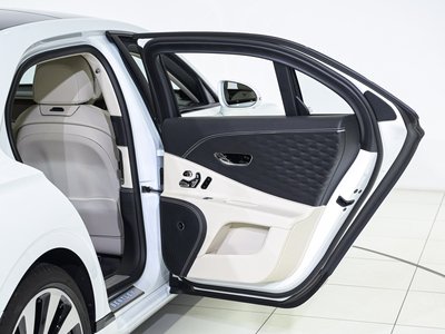 2023 Bentley FLYING SPUR — миниатюра 31