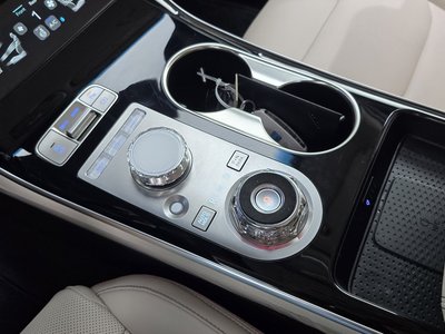 صورة مصغرة 12 لـ 2024 Genesis GV70