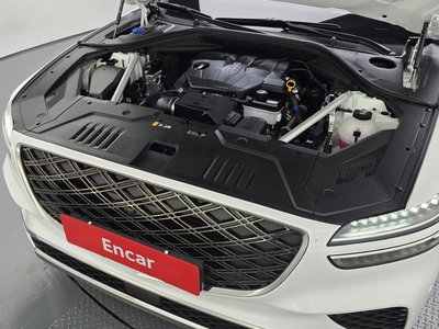 صورة 7 لـ 2024 Genesis GV70