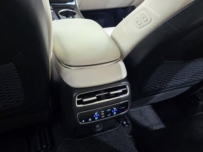 صورة مصغرة 30 لـ 2024 Genesis GV70