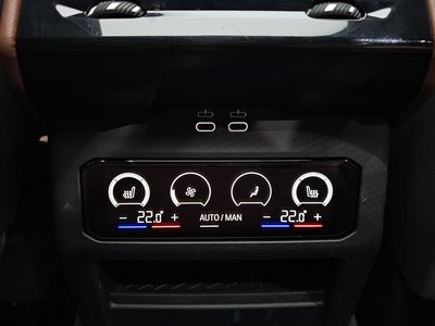 2025 BMW 5 SERIES 缩略图 25