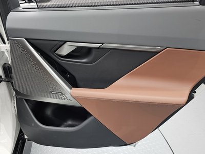 2025 BMW 5 SERIES 缩略图 15