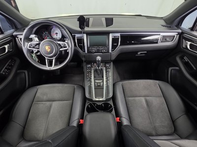 PORSCHE MACAN - 5