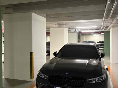 BMW 3 SERIES - 1