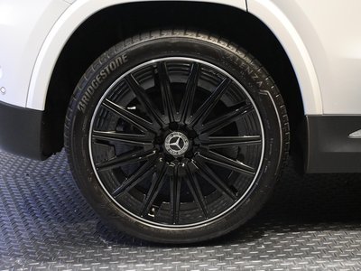 MERCEDES-BENZ GLA - 10