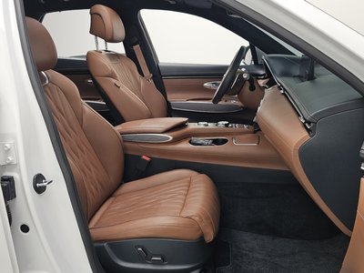 صورة مصغرة 18 لـ 2023 Genesis GV70