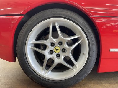 1991 Ferrari 348 照片 29