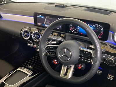 صورة 8 لـ 2025 Mercedes-BENZ CLA AMG