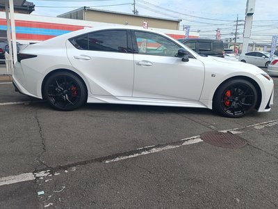 LEXUS IS - 10