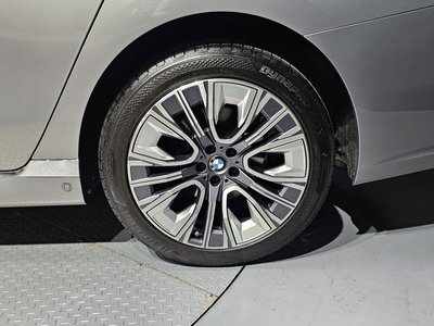 BMW 7 SERIES - 8