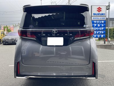 TOYOTA VELLFIRE - 9