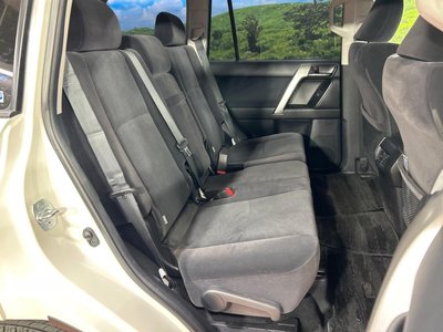 TOYOTA LAND CRUISER PRADO - 9