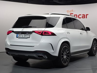 صورة 3 لـ 2023 Mercedes-BENZ GLE