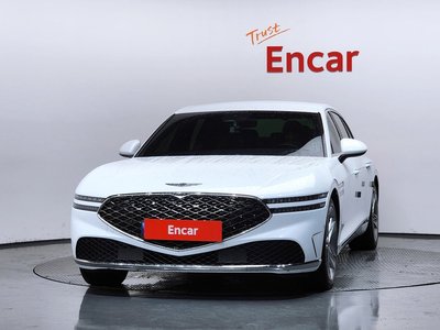 صورة 2 لـ 2022 Genesis G90 (RS4)