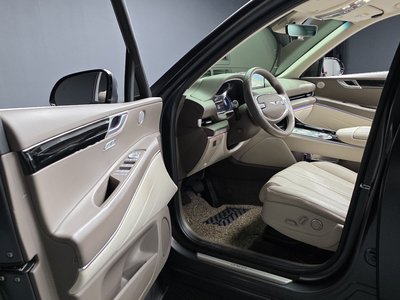 GENESIS GV80 - 10