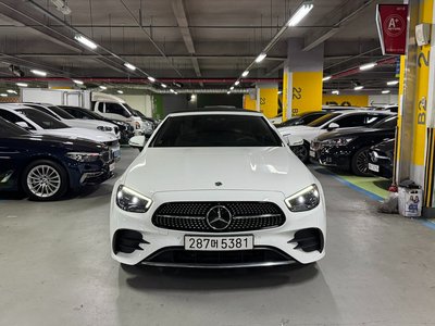 MERCEDES-BENZ E-CLASS - 1