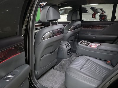 صورة 10 لـ 2023 GENESIS G90 (RS4)