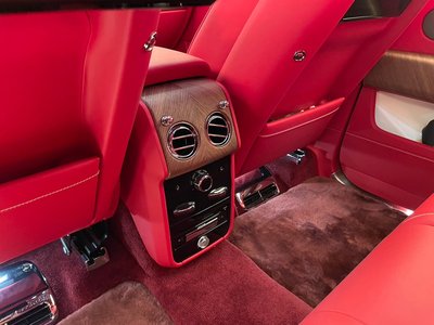 ROLLS-ROYCE CULLINAN - 8