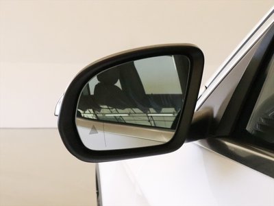 صورة 6 لـ 2021 Mercedes-BENZ GLC