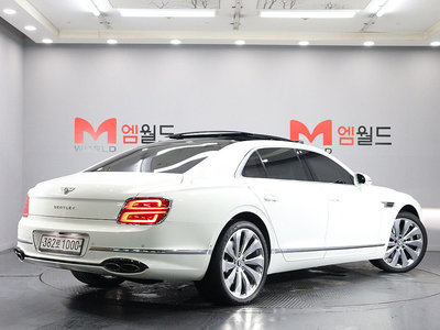 2021 Bentley FLYING SPUR photo 3