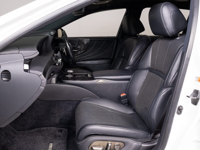 2018 Lexus LS thumbnail 40