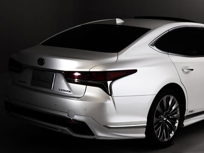 2018 Lexus LS thumbnail 32