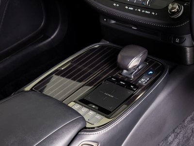 2018 Lexus LS thumbnail 43