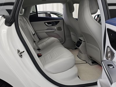 صورة مصغرة 12 لـ 2023 Mercedes-BENZ EQE