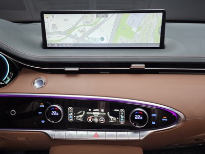 2023 Genesis GV70 — миниатюра 19