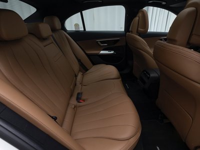 MERCEDES-BENZ E-CLASS - 10