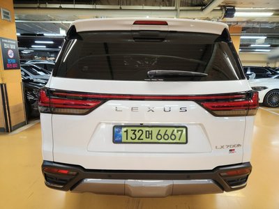 صورة 6 لـ 2025 Lexus LX