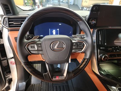 2025 Lexus LX 缩略图 11